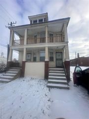 15114 Holmur Street, Detroit, MI 48238
