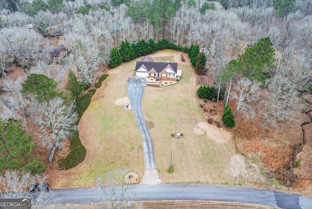 3910 Pineybrook Drive, Loganville, GA 30052