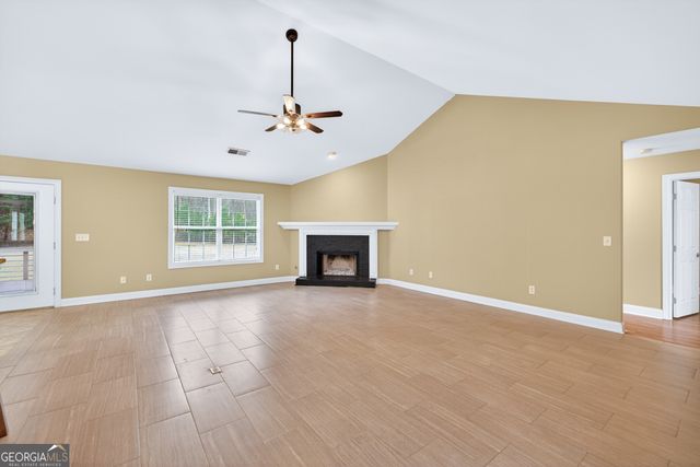 3910 Pineybrook Drive, Loganville, GA 30052