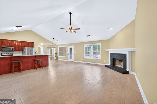 3910 Pineybrook Drive, Loganville, GA 30052