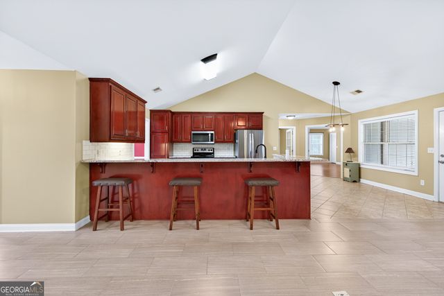 3910 Pineybrook Drive, Loganville, GA 30052