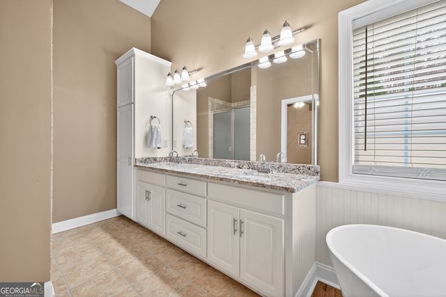 3910 Pineybrook Drive, Loganville, GA 30052