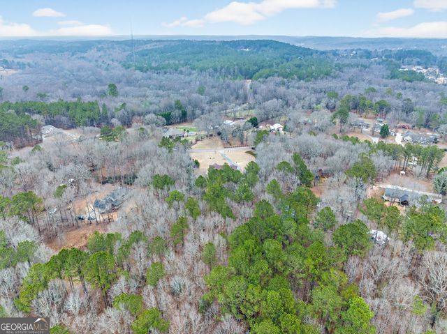 3910 Pineybrook Drive, Loganville, GA 30052