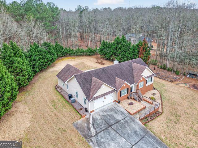 3910 Pineybrook Drive, Loganville, GA 30052