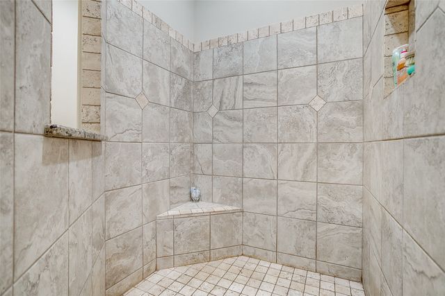 203 County Road 4221, Decatur, TX 76234