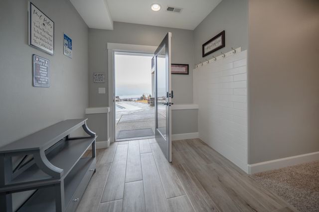 371 S Legend Tree Dr, Liberty Lake, WA 99019