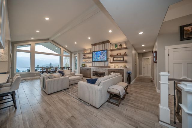 371 S Legend Tree Dr, Liberty Lake, WA 99019