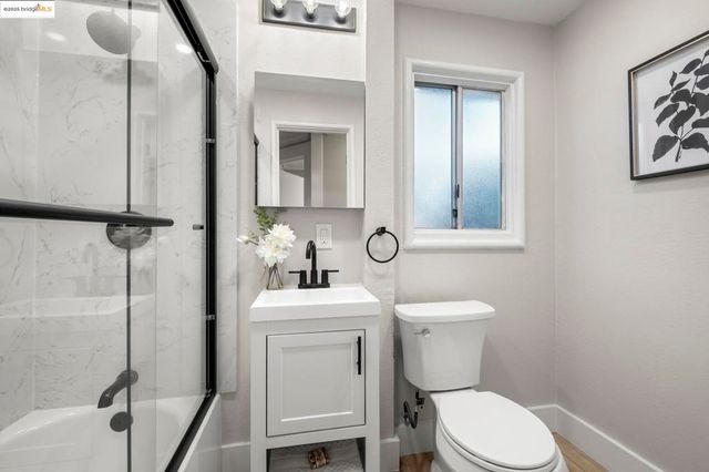 2050 E 30Th St, Oakland, CA 94606