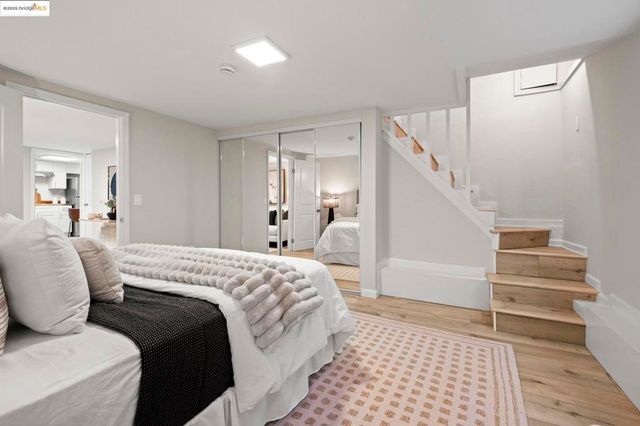 2050 E 30Th St, Oakland, CA 94606