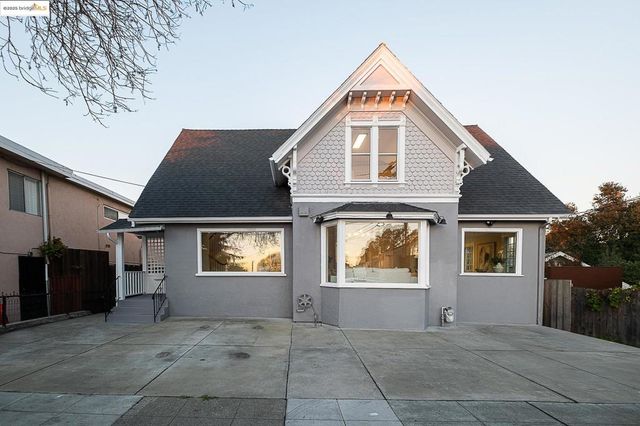 2050 E 30Th St, Oakland, CA 94606