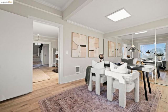 2050 E 30Th St, Oakland, CA 94606