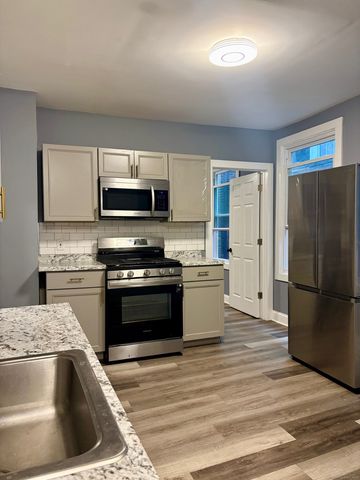 8 Read Street 2nd Floor, New Haven, CT 06511