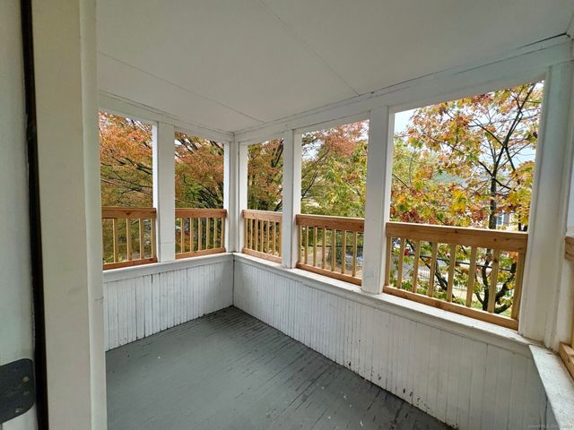 8 Read Street 2nd Floor, New Haven, CT 06511