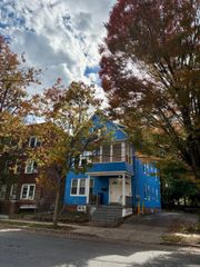 8 Read Street 2nd Floor, New Haven, CT 06511