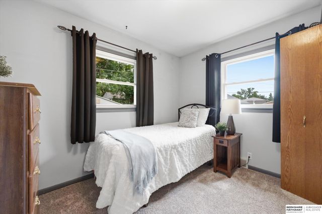 904 Hopkins Drive, Bellevue, NE 68005