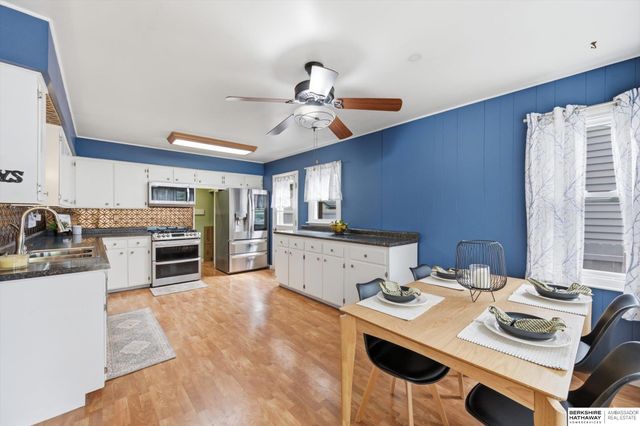 904 Hopkins Drive, Bellevue, NE 68005