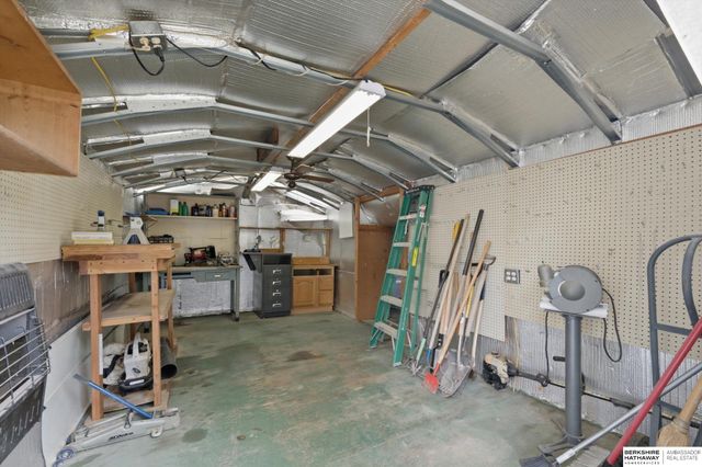 904 Hopkins Drive, Bellevue, NE 68005