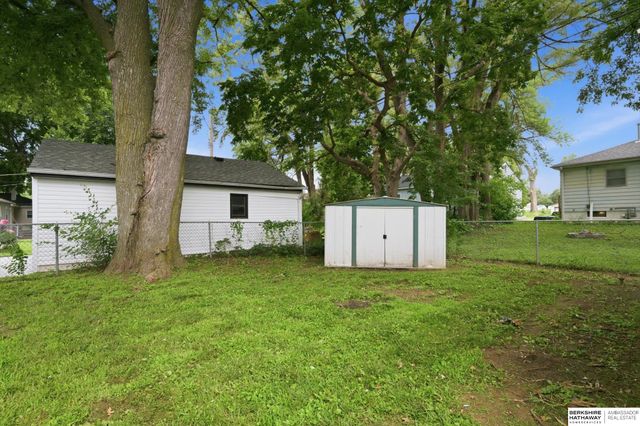 904 Hopkins Drive, Bellevue, NE 68005