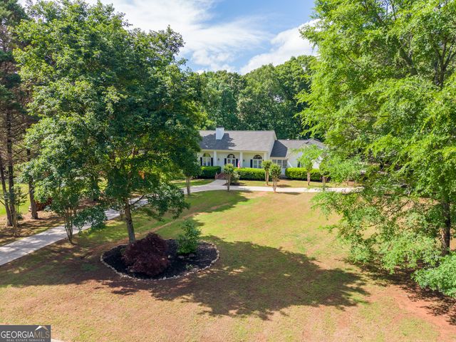 606 Academy Woods Drive, Jefferson, GA 30549