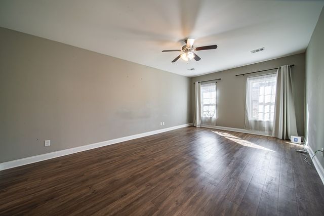 402 Lee Road 2203, Phenix City, AL 36870