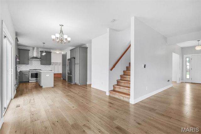 437 Valley Oaks Drive, Wentzville, MO 63385