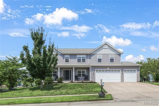 437 Valley Oaks Drive, Wentzville, MO 63385