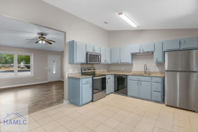 1016 Farr Court, Hinesville, GA 31313