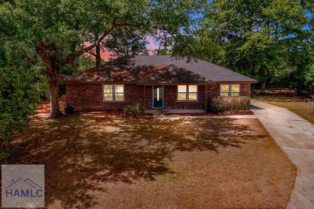 1016 Farr Court, Hinesville, GA 31313