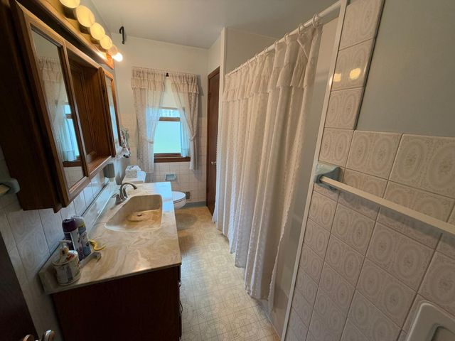 124 Gibraltar Road, Fridley, MN 55421