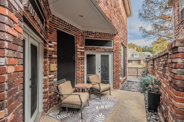 619 Lochngreen Trail, Arlington, TX 76012