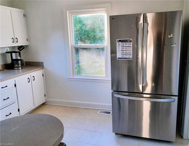 1326 Stonewall Avenue, Burlington, NC 27217