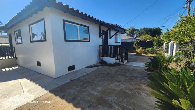 1303 Center Avenue, Oceanside, CA 92054