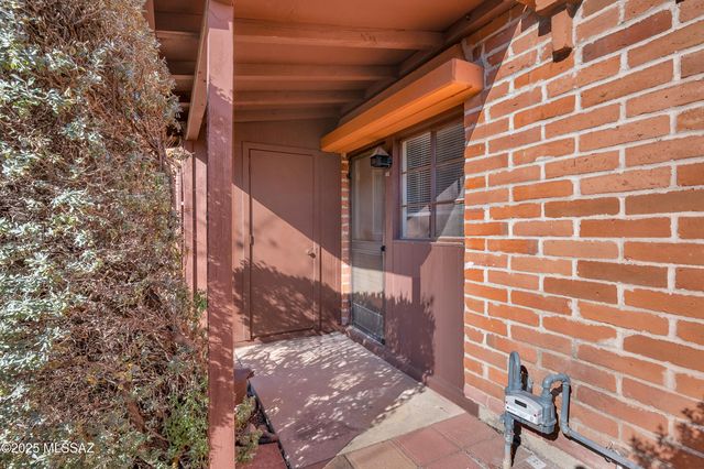 341 W Camino Penasco Apt B, Green Valley, AZ 85614