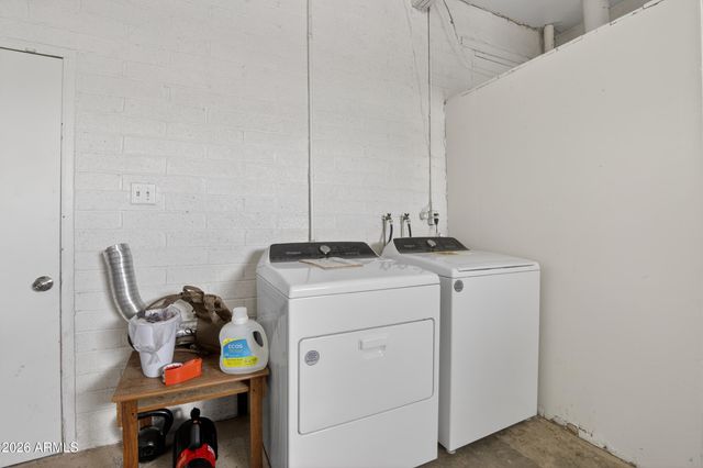 1011 E 3RD Avenue, Mesa, AZ 85204