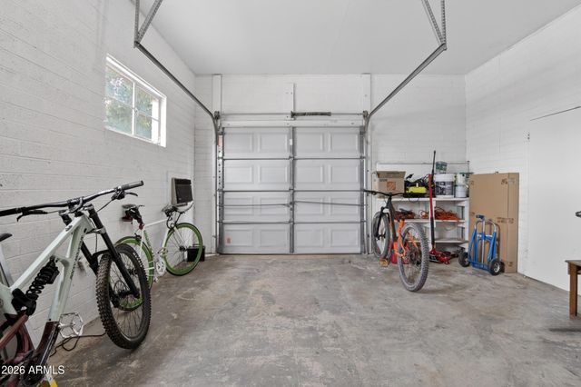 1011 E 3RD Avenue, Mesa, AZ 85204