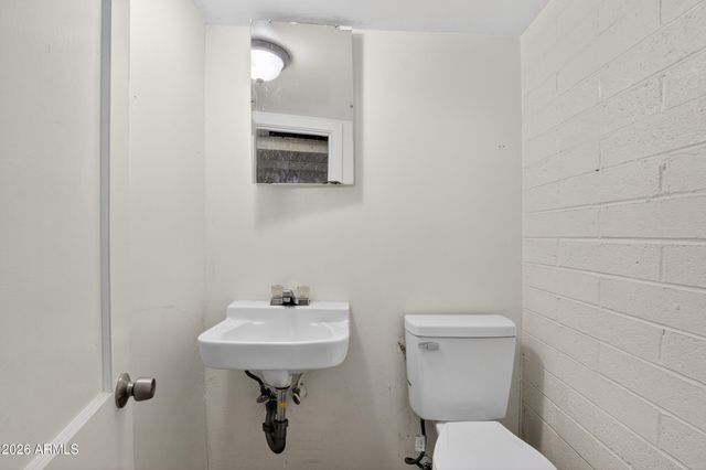 1011 E 3RD Avenue, Mesa, AZ 85204