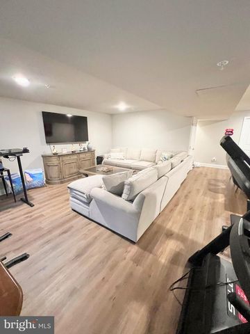 106 CHARLES LN, Harleysville, PA 19438