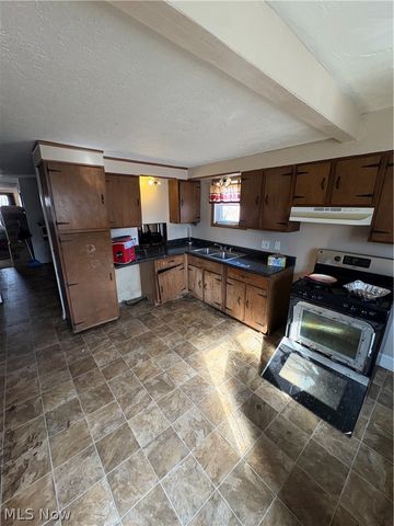 332 Arch Street, Akron, OH 44304