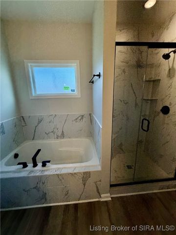 1040 Oskin Drive 201, Georgetown, IN 47122