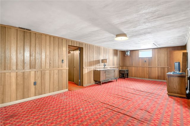 21 Boyka Dr, Finleyville, PA 15332