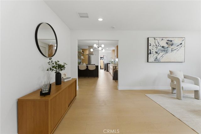 2010 Golden, Long Beach, CA 90806