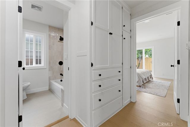 2010 Golden, Long Beach, CA 90806