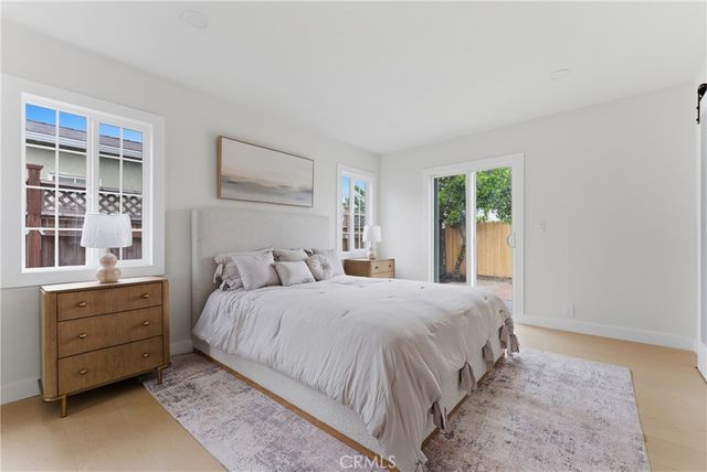 2010 Golden, Long Beach, CA 90806