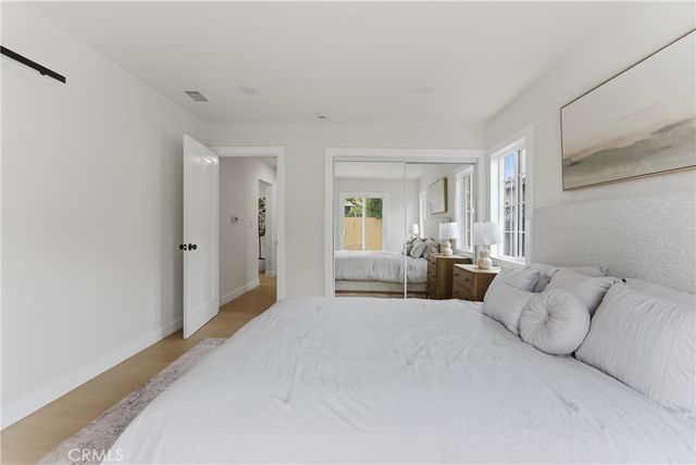 2010 Golden, Long Beach, CA 90806