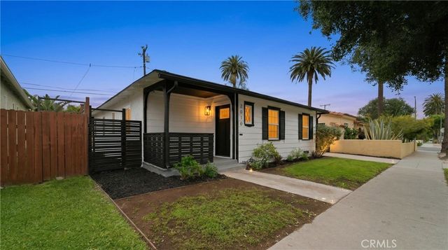 2010 Golden, Long Beach, CA 90806