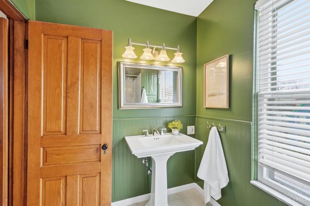 3616 Woodbridge Place, Cincinnati, OH 45226