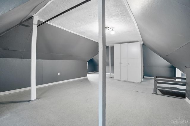 3616 Woodbridge Place, Cincinnati, OH 45226