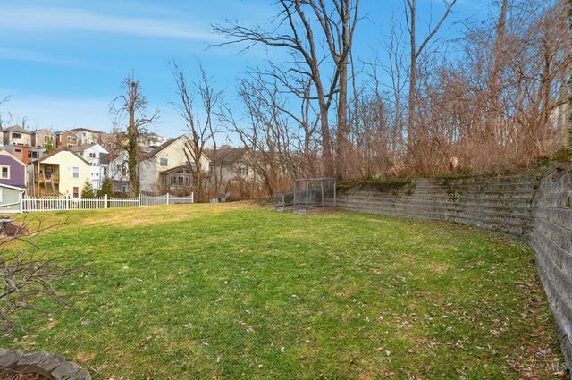 3616 Woodbridge Place, Cincinnati, OH 45226