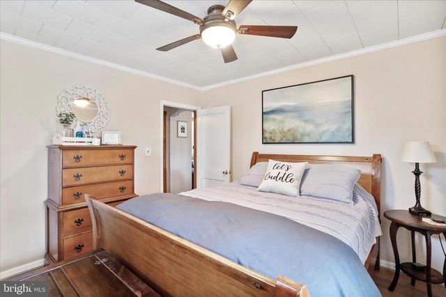 515 GLOYD LN, Great Cacapon, WV 25422