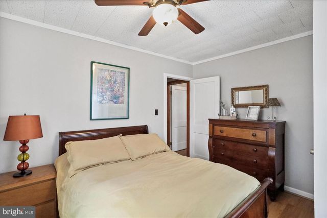 515 GLOYD LN, Great Cacapon, WV 25422